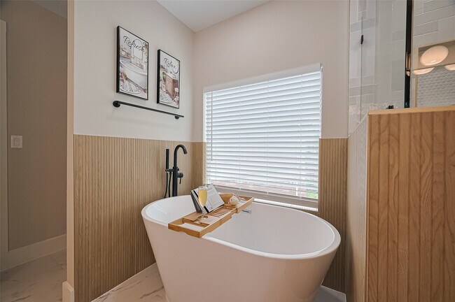 Building Photo - 5615 Haven Point Dr