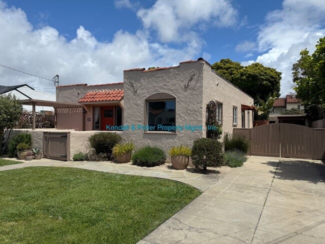 Building Photo - Quiet & Updated Watsonville Charmer 2 plus...