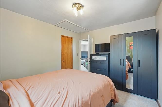 Building Photo - 155 W View Ave