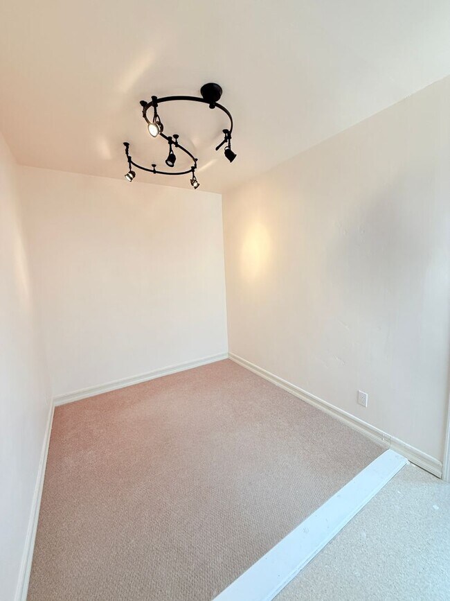 Building Photo - For Rent Units in Lompoc