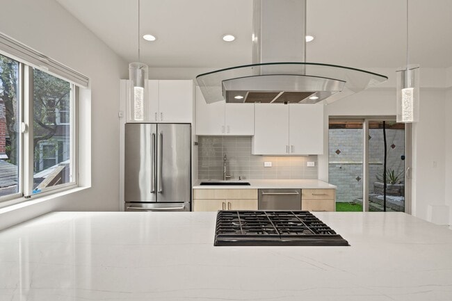 Building Photo - Stunning West Queen Anne Retreat with Iconic Puget Sound Views