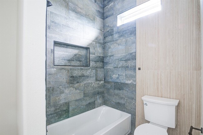 Building Photo - 4025 Avenue M