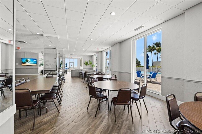 Building Photo - 4250 Galt Ocean Dr