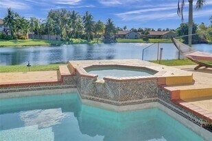 Building Photo - 5421 Hawkes Bluff Ave