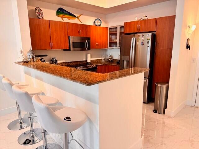 Building Photo - 804 E Windward Way