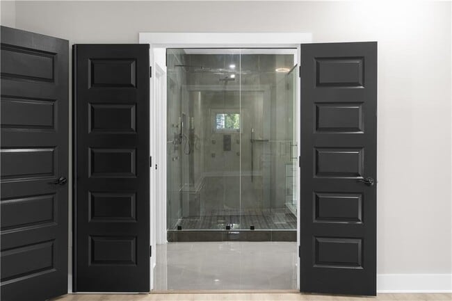 Building Photo - 1331 Diamond Ave SE