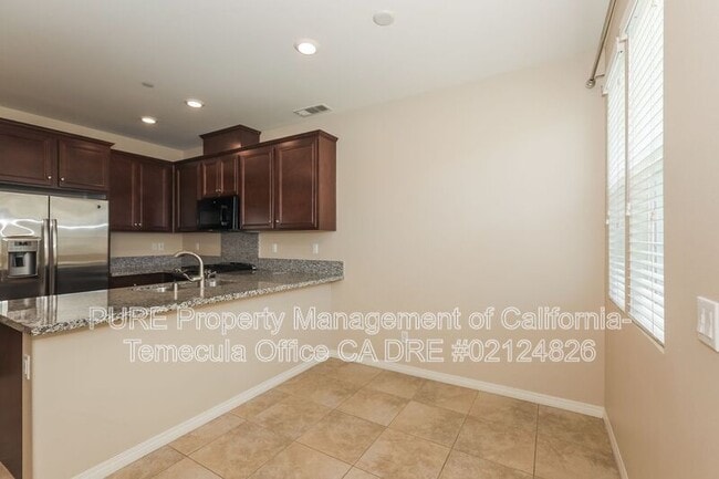 Building Photo - 40324 Calle Real