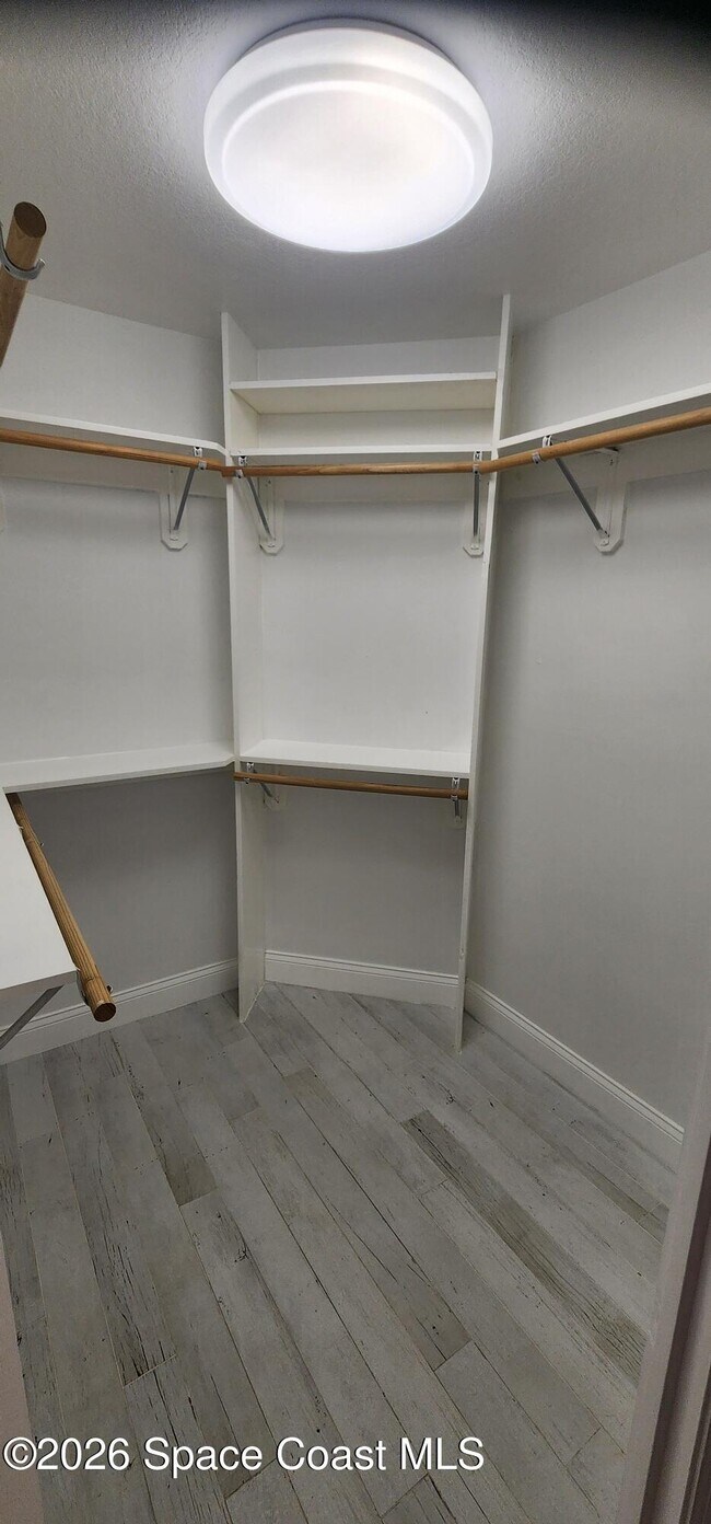 Building Photo - 428 Heathrow Cir