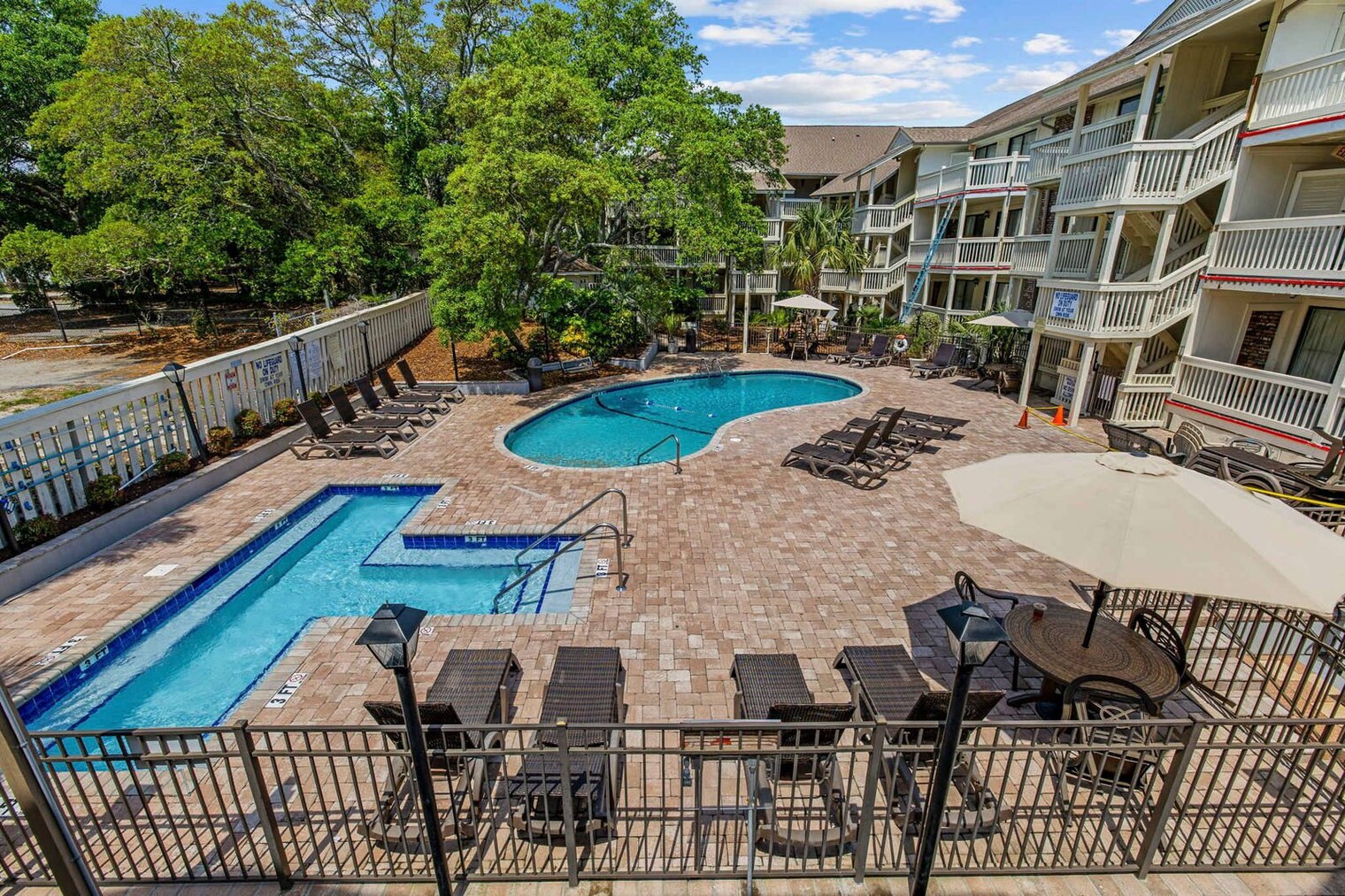 Building Photo - 2805 N Ocean Blvd