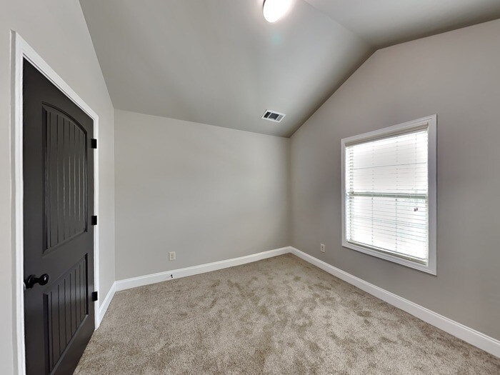 Building Photo - 1561 Cobblefield Cir