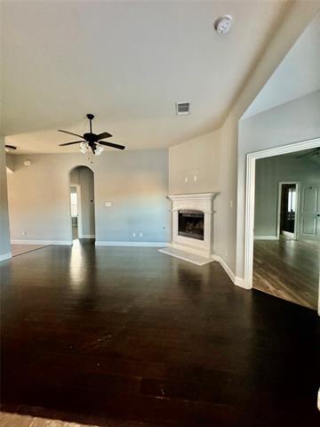 Building Photo - 667 Sharpley Dr