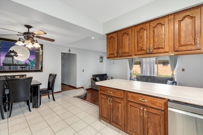 Building Photo - 37400 Hacker Dr
