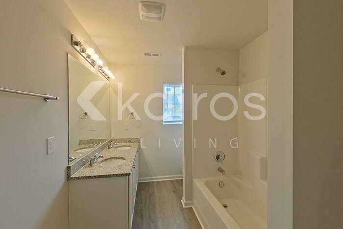 Building Photo - 228 Fox Chase Wy