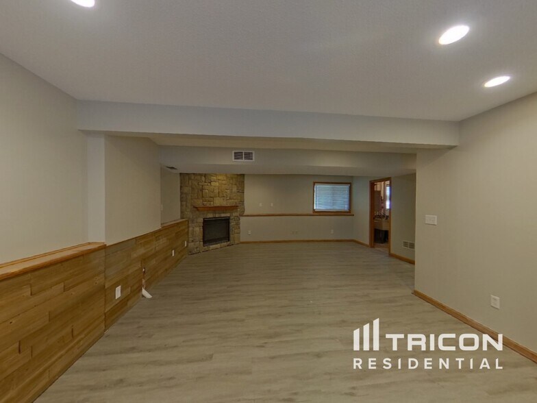Building Photo - 14358 Bluebird St NW