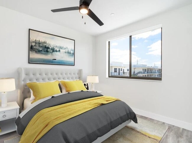 Building Photo - 1301 Alpha St