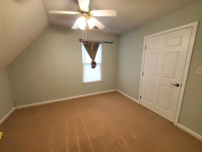 Building Photo - 9547 Daly Dr