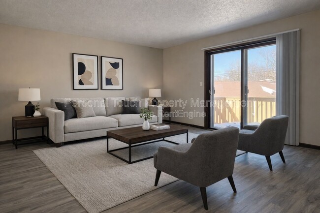 Building Photo - 407 5th St E