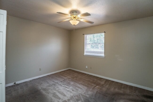 Building Photo - 3 bedroom West Little Rock home