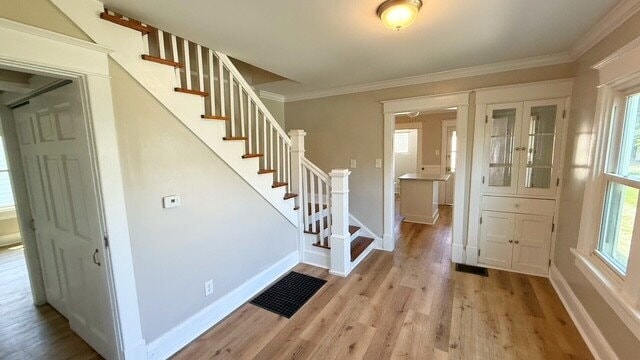 Building Photo - BATES HENDRICKS/GARFIELD PARK - 4 BR BEAUTIFULLY RENOVATED AVAILABLE NOW!
