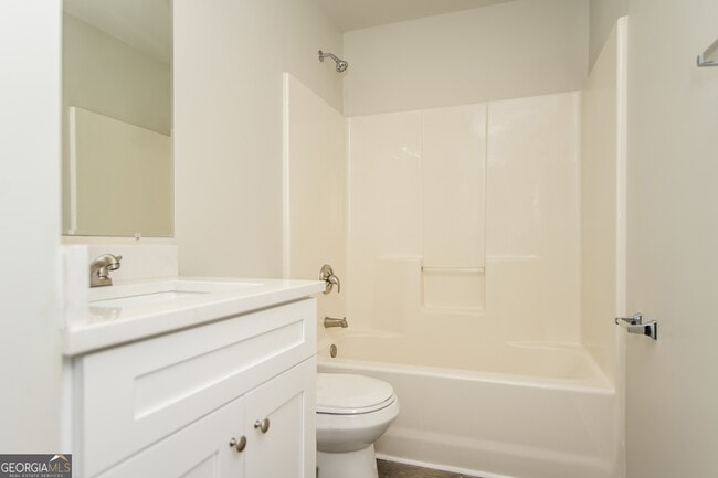 Building Photo - 1038 Hampton Rd