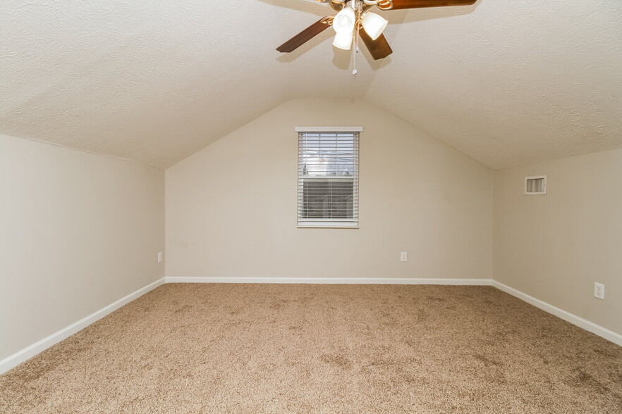 Building Photo - 3460 Chandler Cove Way