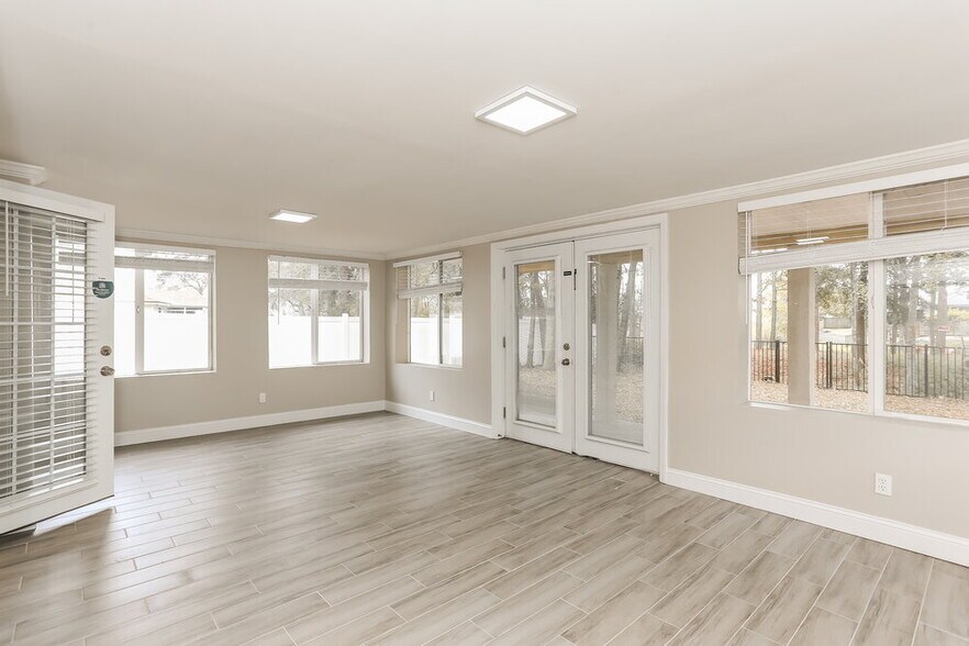 Building Photo - 2623 Cobblestone Forest Cir E