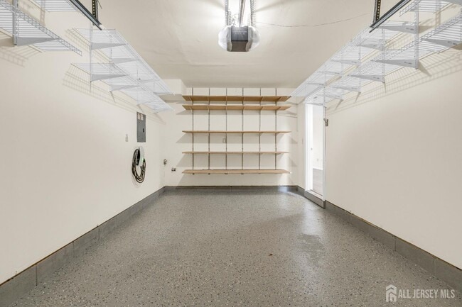 Building Photo - 267 Shady Oak Ct