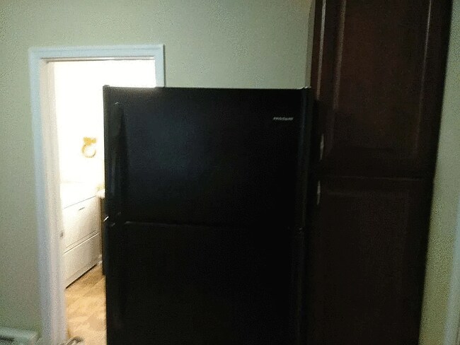 Building Photo - 1045 30th St