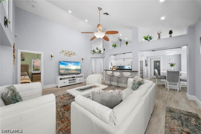 Building Photo - 159 Lady Palm Dr