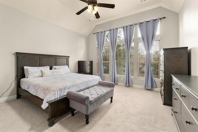 Building Photo - 15509 Boulder Heights