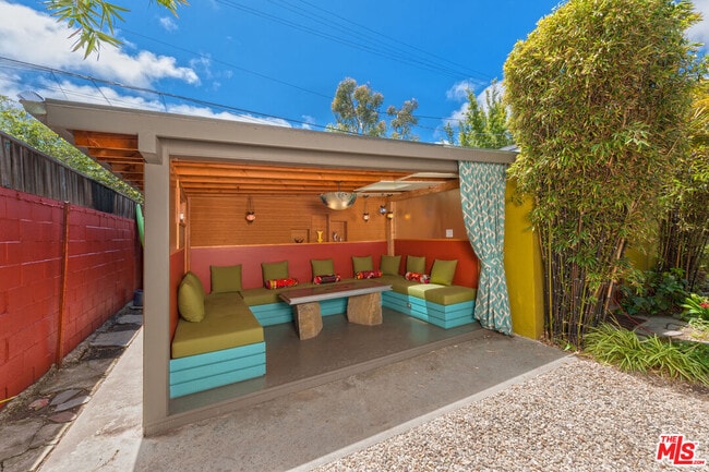 Building Photo - 3617 Maplewood Ave