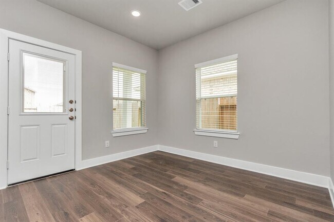 Building Photo - 10510 Moon Vly Ln