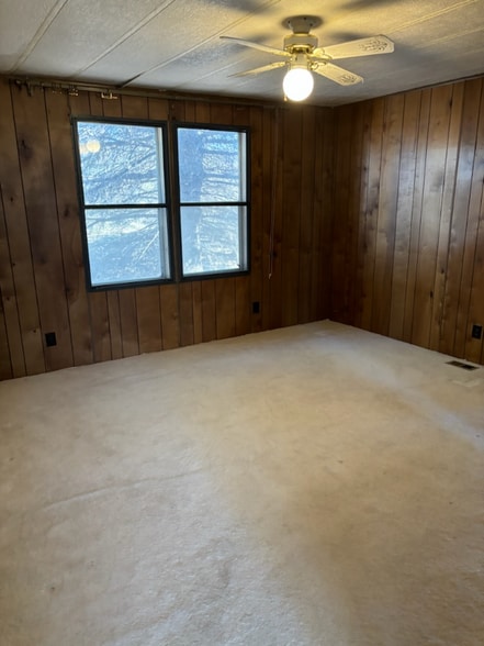 Building Photo - 4746 E Skyline Dr