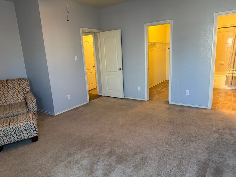 Building Photo - 4714 Dapple Dr