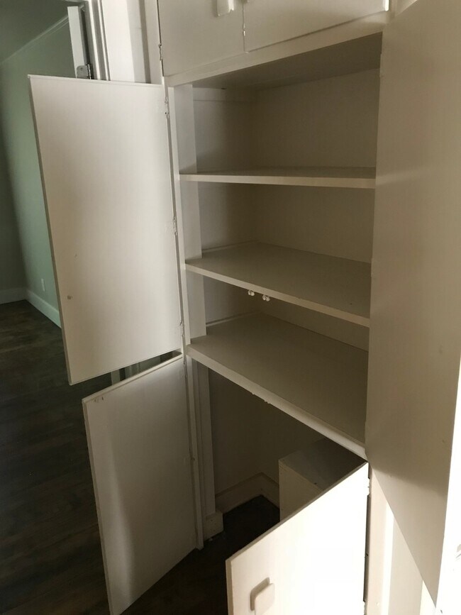 Building Photo - 508/510 S Duncan Ave