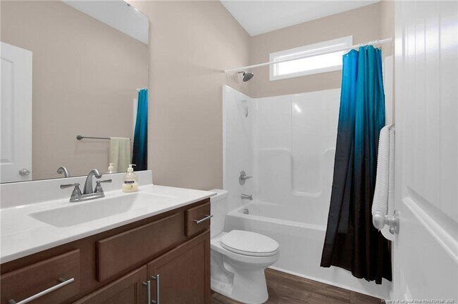 Building Photo - 272 Caldwell St