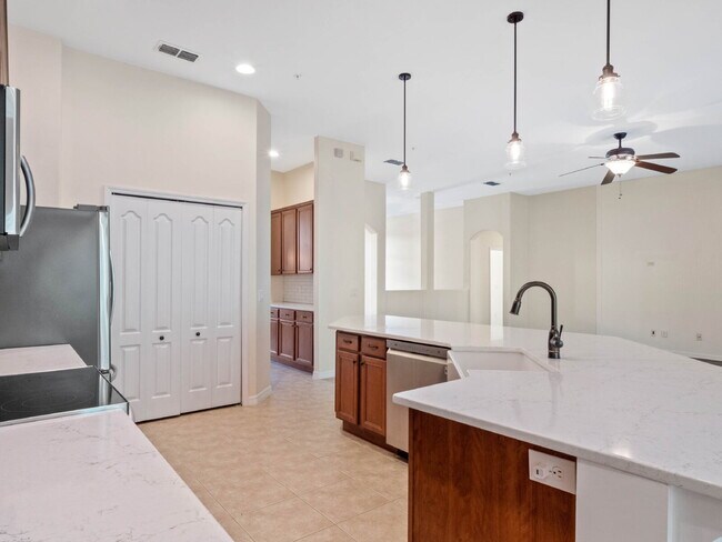 Building Photo - Spacious 4-Bedroom Pool Home with 3 Full B...