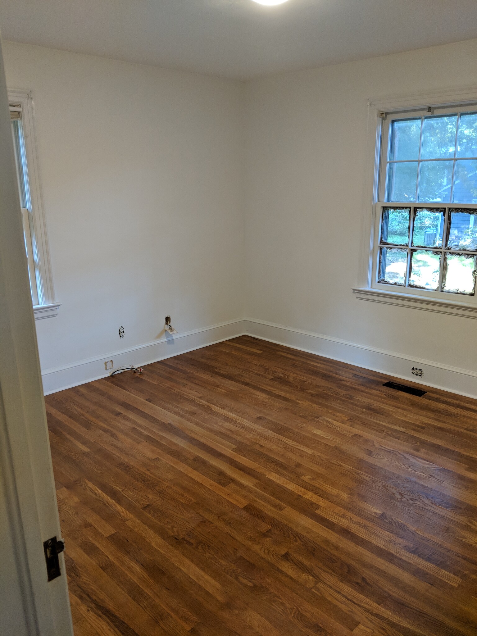 Bedroom 2- Fresh paint, new lighting, refinished floors! - 1111 Watauga St