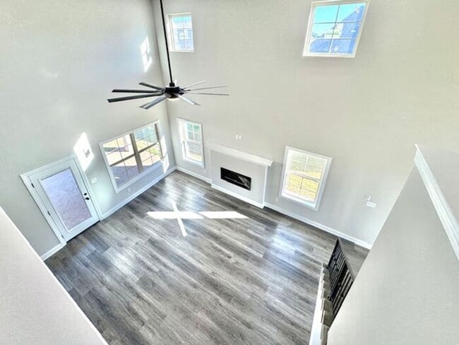 Building Photo - Move In Special! Unique Modern Brand New 5BR home in Stonebriar available for Rental!!