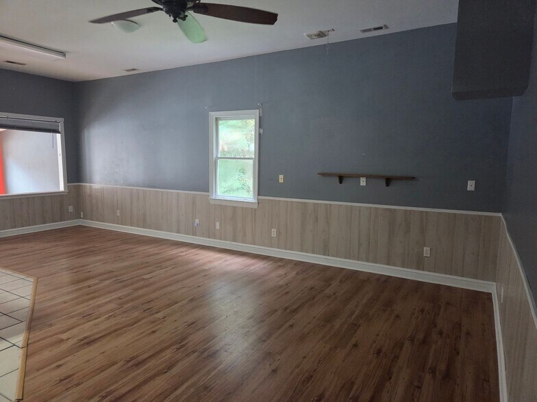 Building Photo - 81 Bridle Way