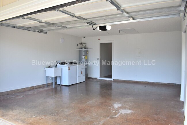 Building Photo - 94-631-631 Himeni Pl
