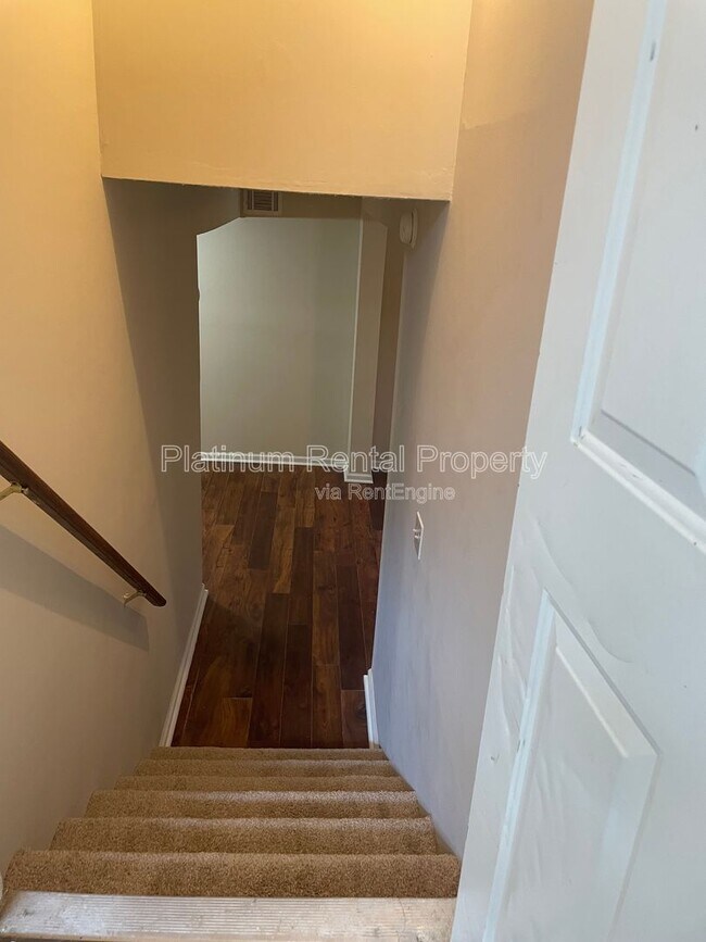Building Photo - 377 Arbour Way
