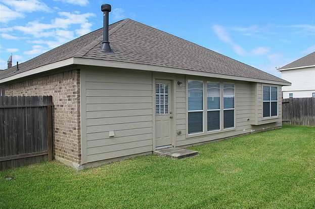 Building Photo - 6218 Menor Crest Dr