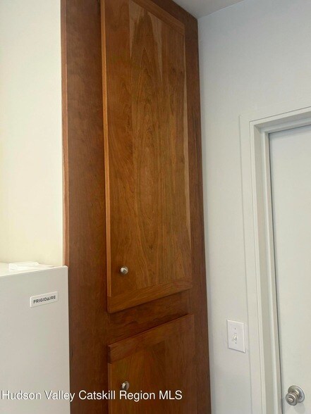 Building Photo - 72 Forest Glen Rd