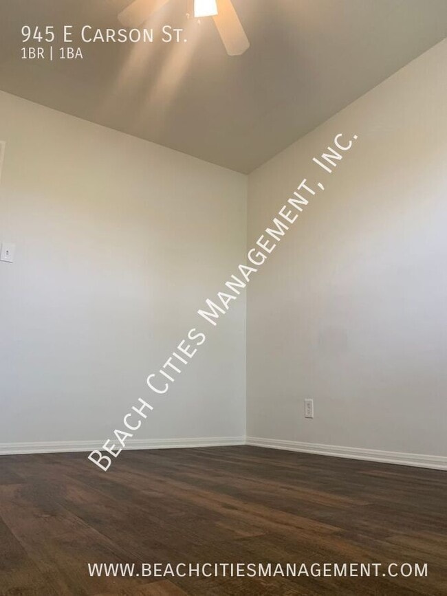 Building Photo - 945 E Carson St
