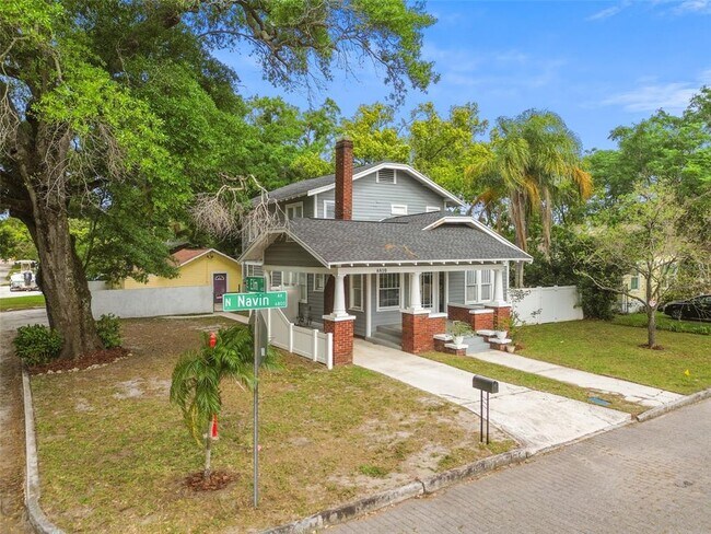 Building Photo - 6810 N Navin Ave