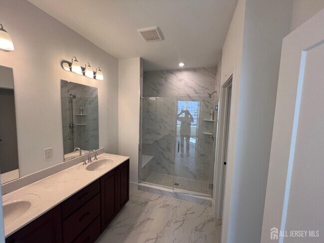 Building Photo - 10106 Donatello Dr