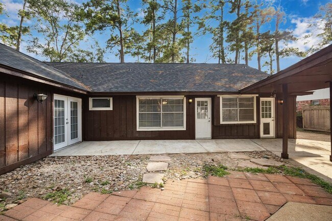 Building Photo - 25402 Lynbriar Ln