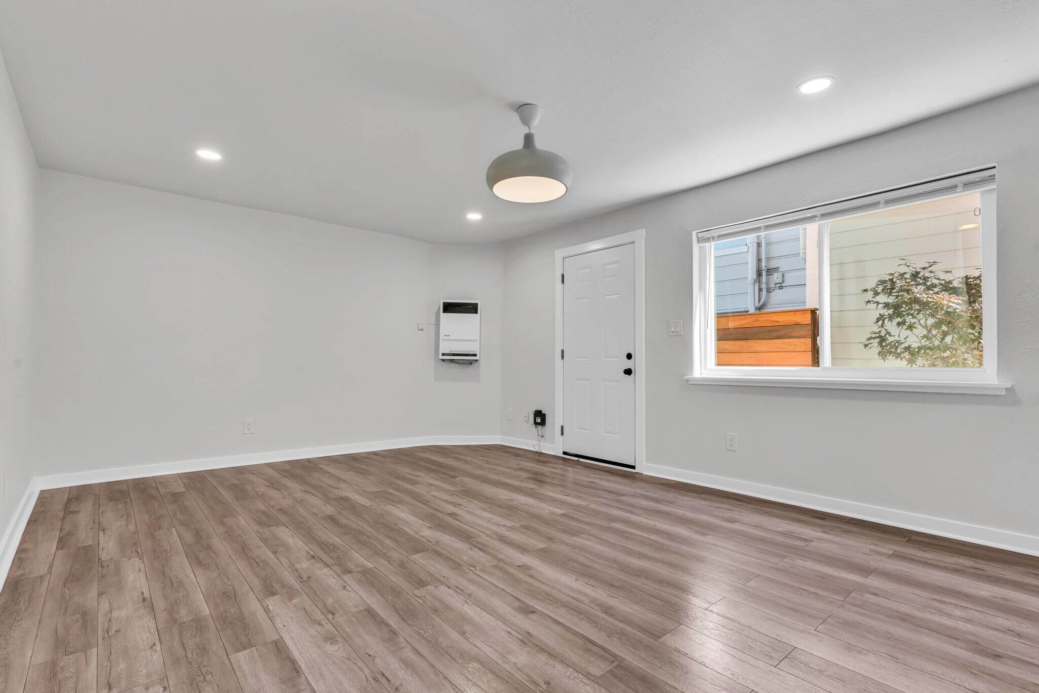 Building Photo - 1423 11th St