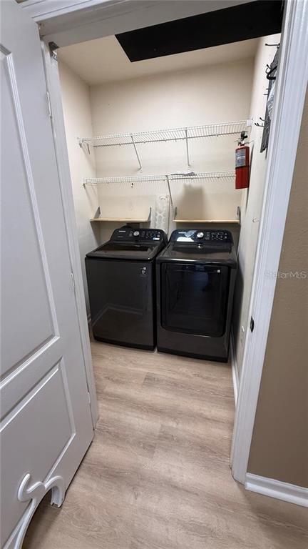 Building Photo - 10414 Villa View Cir